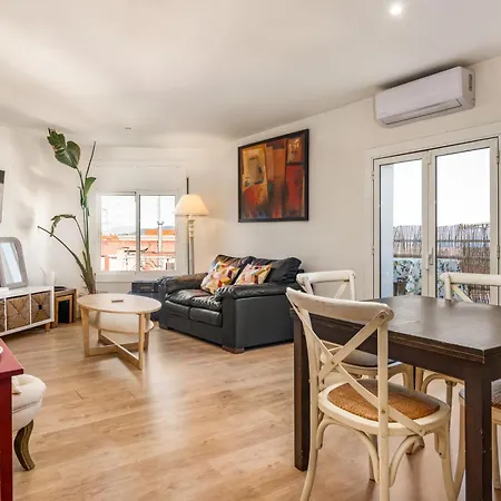 55m² Monthly Base W Terrace Ac Apartament