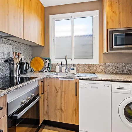 Apartment Charming 1br With Terrace Near El Carmel Barcelona