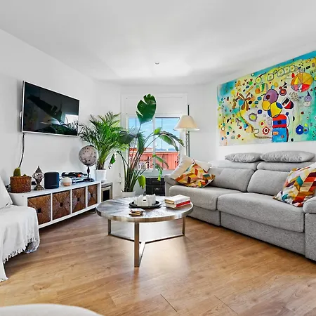 Apartment Charming 1br With Terrace Near El Carmel Barcelona